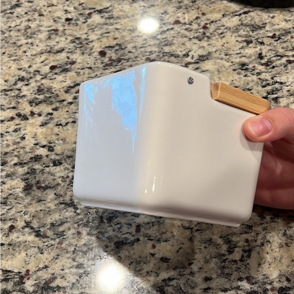 Garlic Canister - Picture 5 of 5